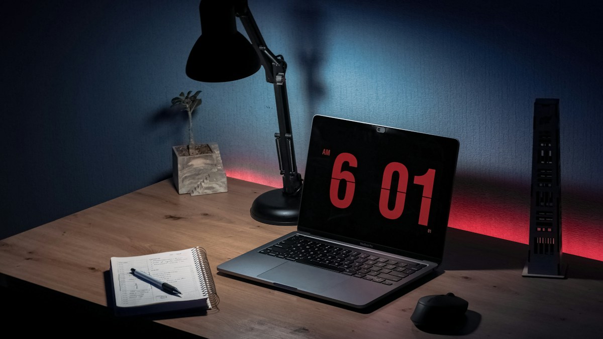 Streaming and video conferencing setups: how to mount 4K webcams alongside monit